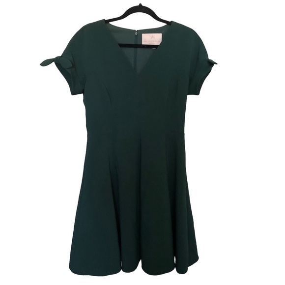 Gal Meets Glam Serena Fit & Flare Dress in Evergreen - Picture 1 of 5